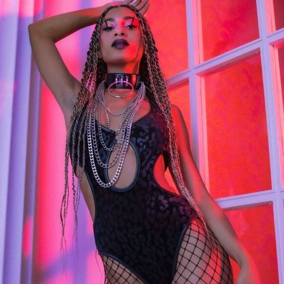 KILLSTAR Barbarella Bodysuit L Plum Black NWT - Picture 9 of 10